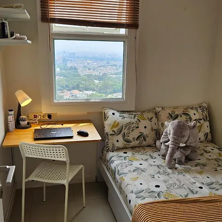 Cozy Mozy 2Br Apartment - Parahyangan Residence